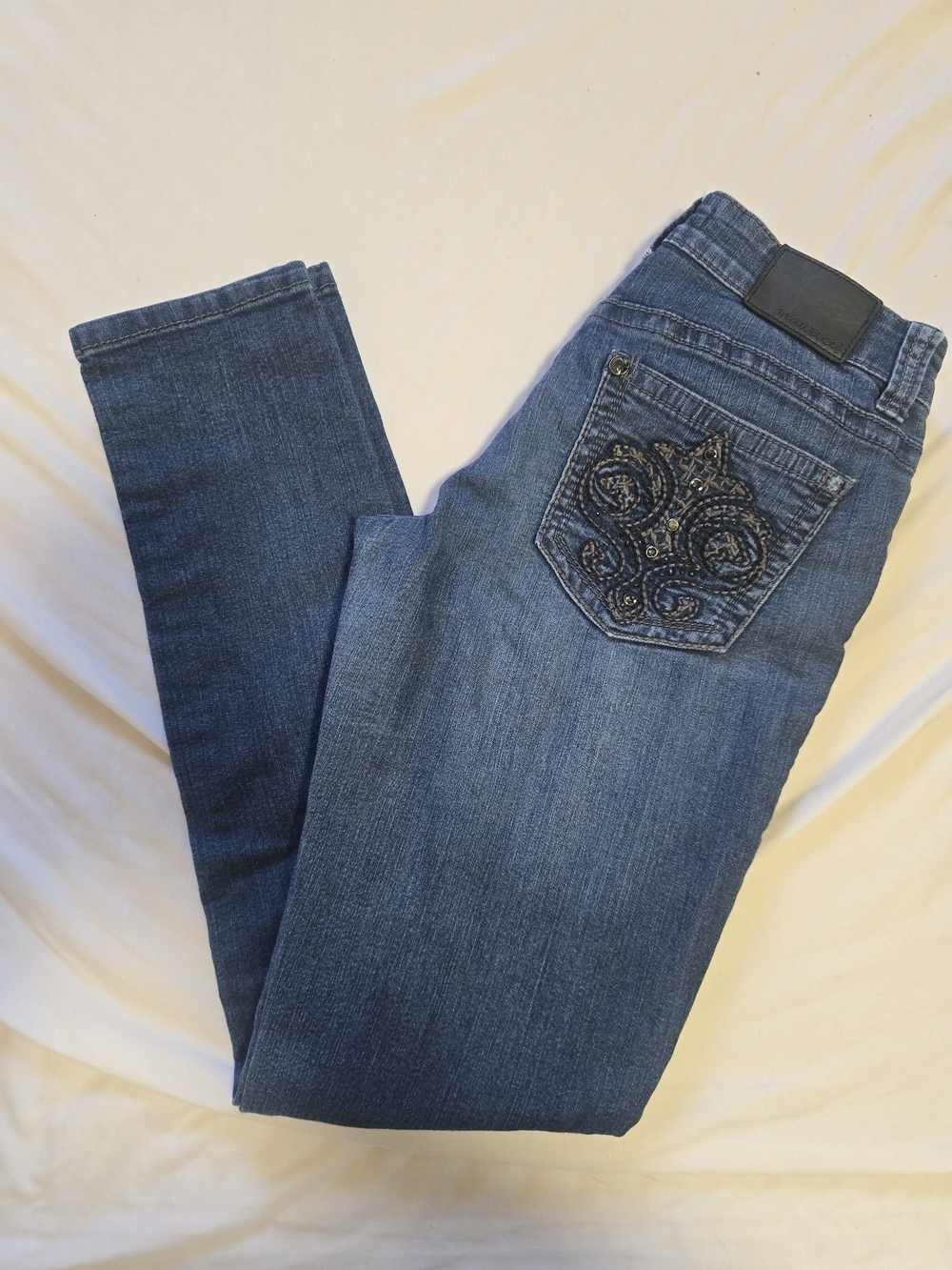Maurices Embellished Pocket Skinny Jeans Women's Size Small Medium Wash Stretch